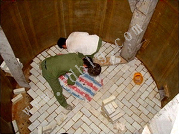 罐內(nèi)粘貼耐酸磚